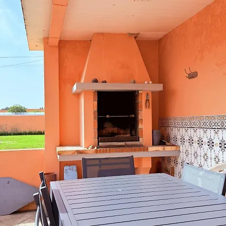 Casa Peixinho - 2 Bedrooms, Garden & Bbq Near *